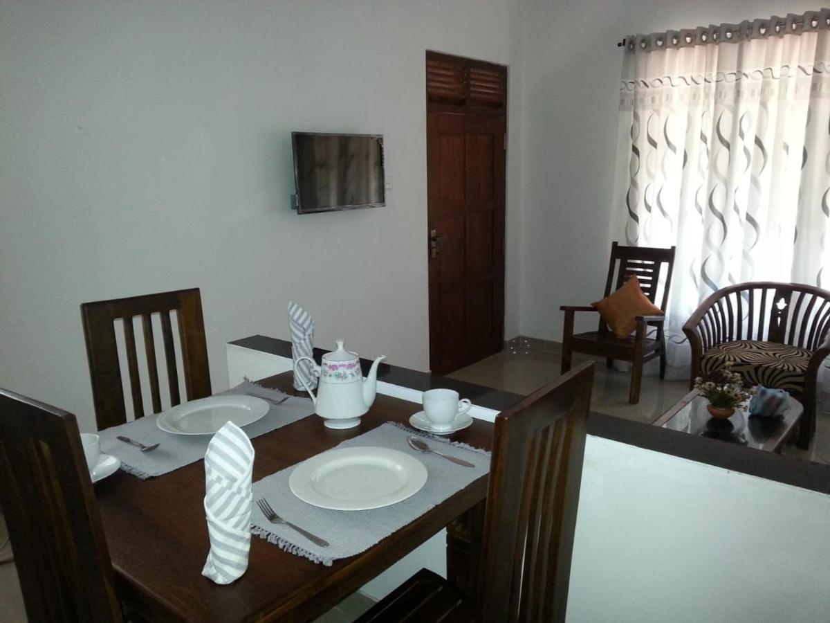 Niyuni Villas Bentota Bagian luar foto