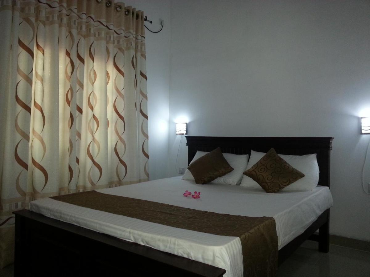 Niyuni Villas Bentota Bagian luar foto