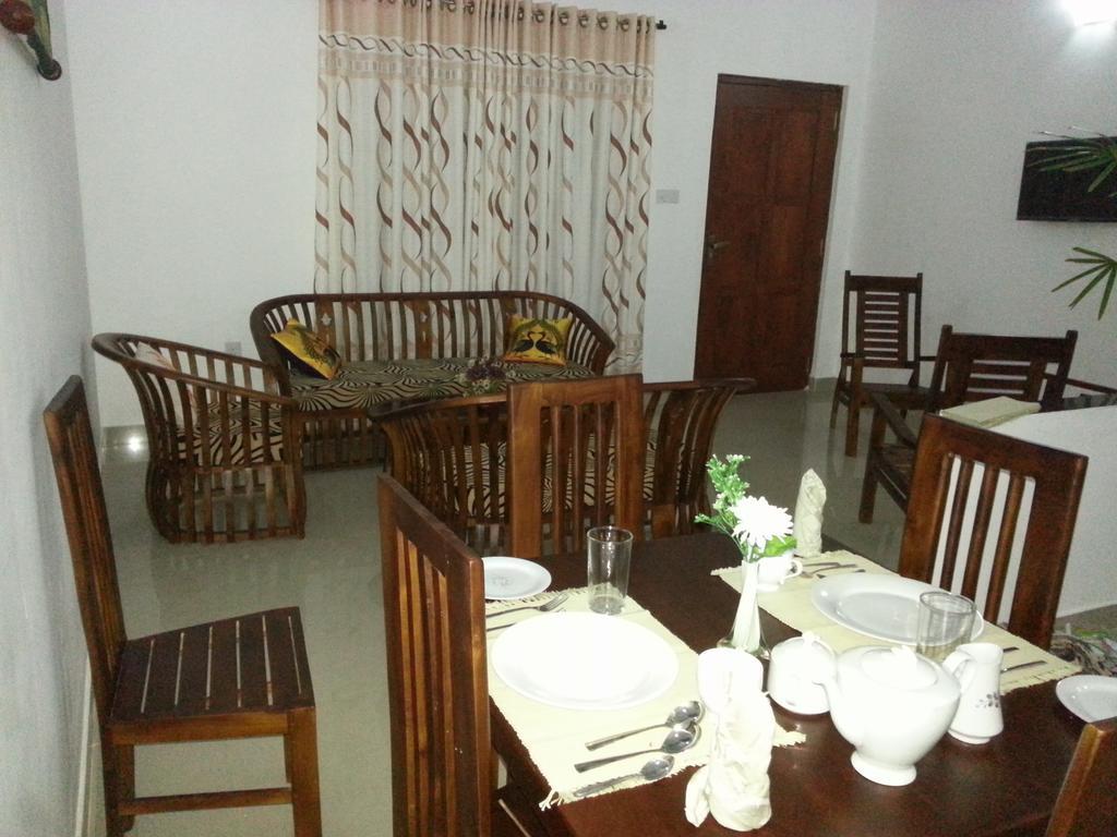 Niyuni Villas Bentota Bagian luar foto